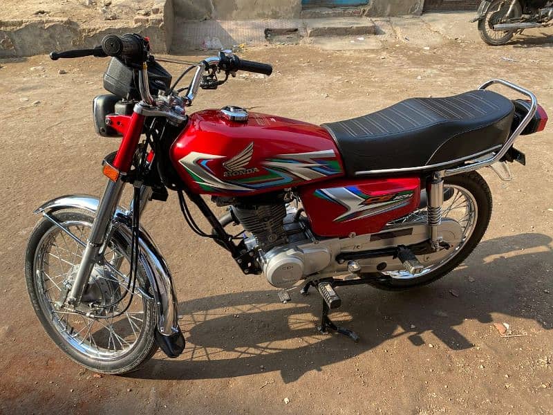 Honda CG 125 Red Colour Model 2023 2