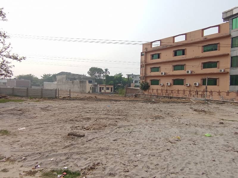 1 Kanal Commercial Plot Available For Sale In Main Grand Trank Road Right Side Of Anmol Marriage Hall, City Gujrat 13