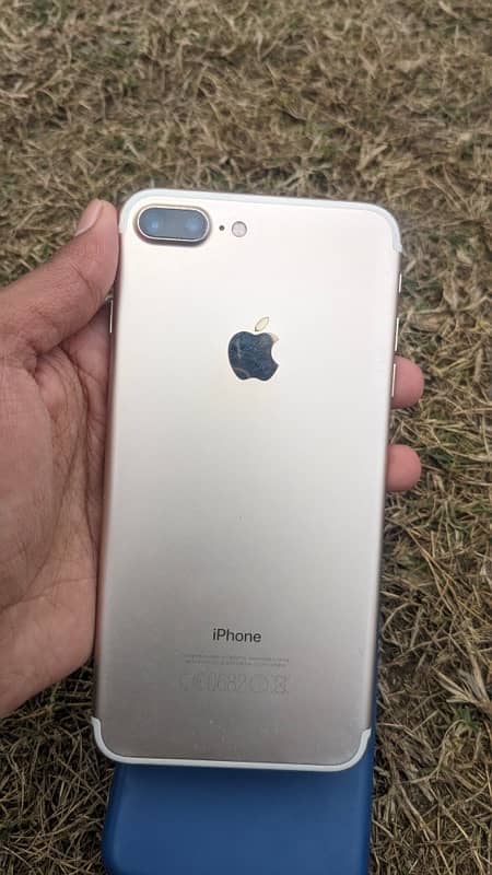 I phone 7 plus (128gb) official pta approved only battery change 1