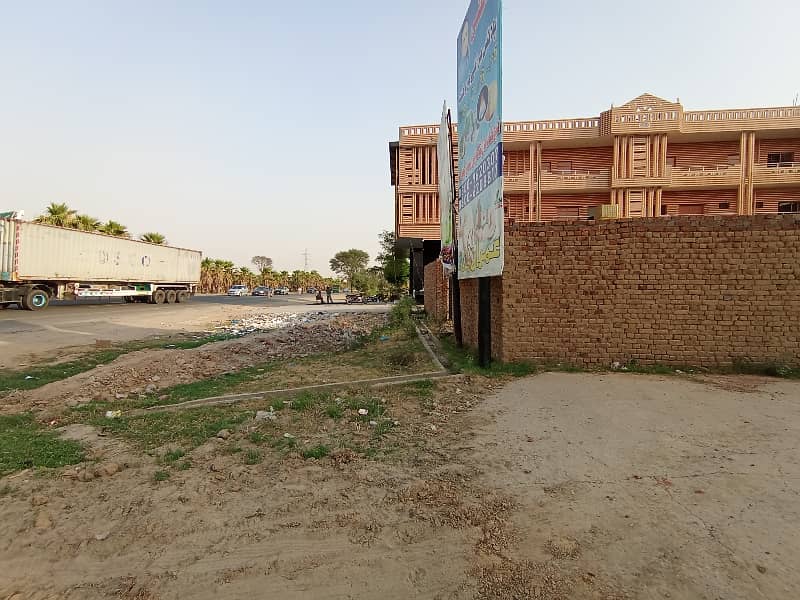 1.5 Marla Commercial Plot Available For Sale Near Service  Morh  Grand Trunk Road Gujrat 4