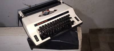 Rover 7000 De luxe Typewriter for sale