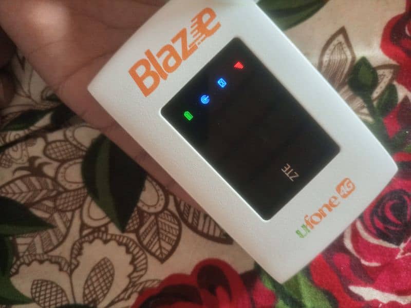 Blaze wifi 4G Unlock All sim working and with box 1