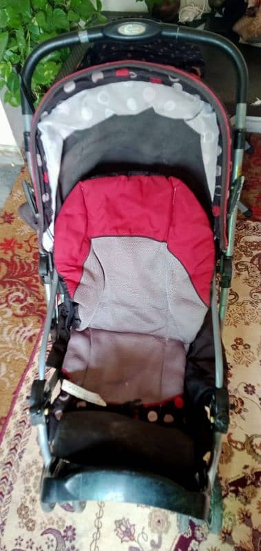 kids pram in very good condition 0