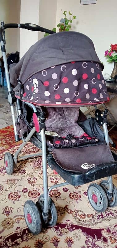 kids pram in very good condition 3