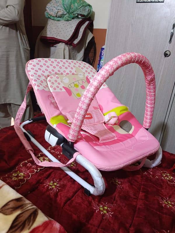 Baby rest chair. 1