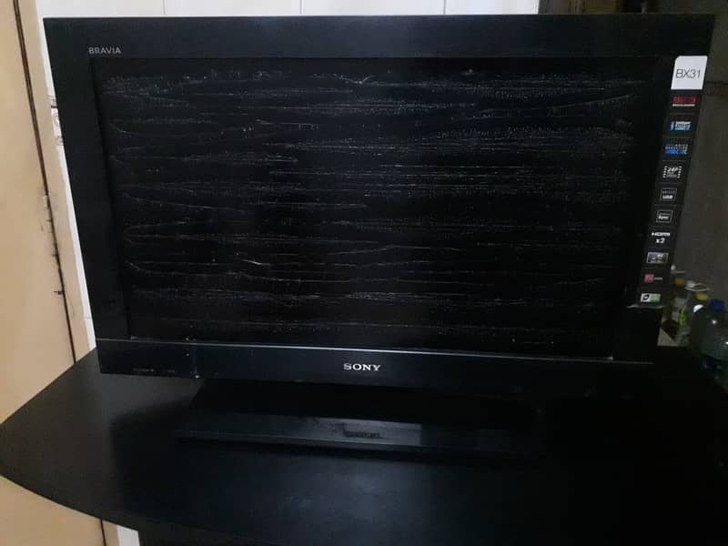 Sony bravia lcd for sale. Need repair 3