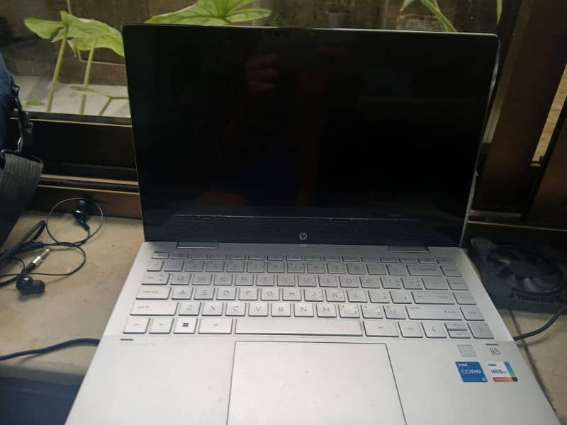 Hp Pavilion x360 2-in-1 laptop 14-ek0xxx 1 year old 360 hinges 0