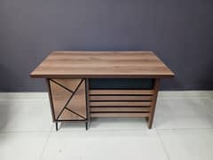 Computer Tables/Office Table/Study Tables/Workstations/Meeting Tables