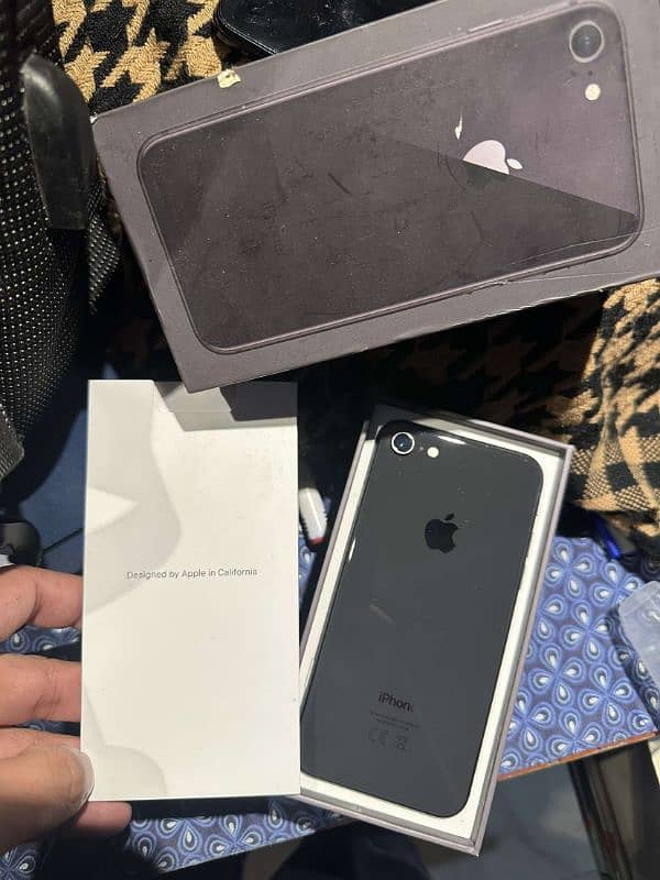 iphone 8 64gb pta approved with box 1