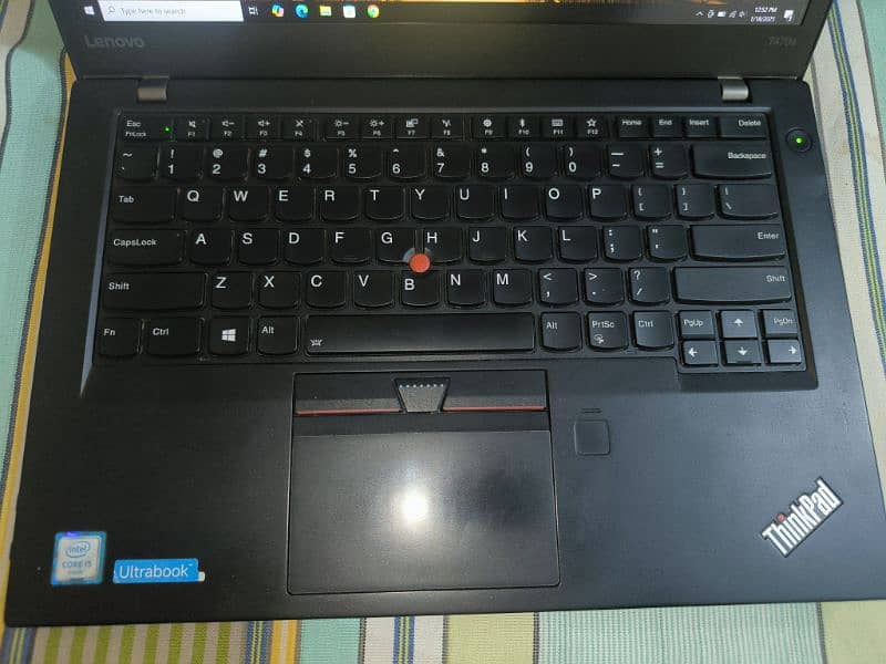 Lenovo i5 6th Gen 8GB/256GB M2 9/10 1