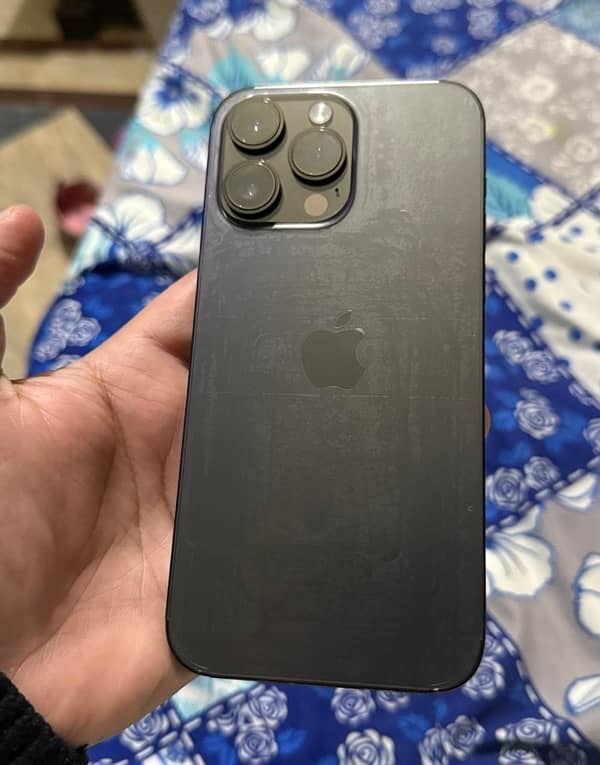 IPhone 14 pro max 128 space black Factory unlock. 2