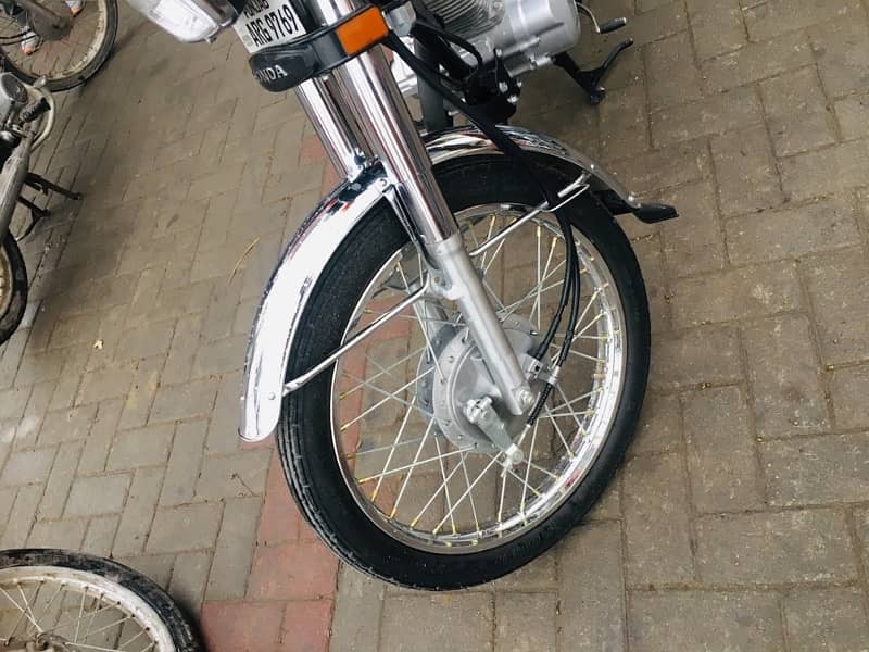 Honda CG125 Self 1