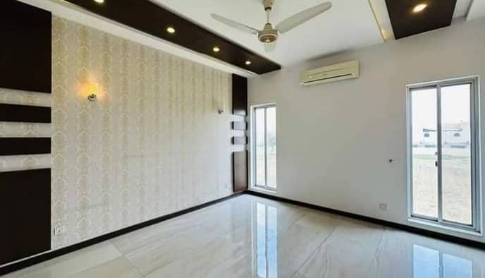 5 Beds Prime Location 1 Kanal House for Rent in Block GG DHA Phase 4 Lahore. 0