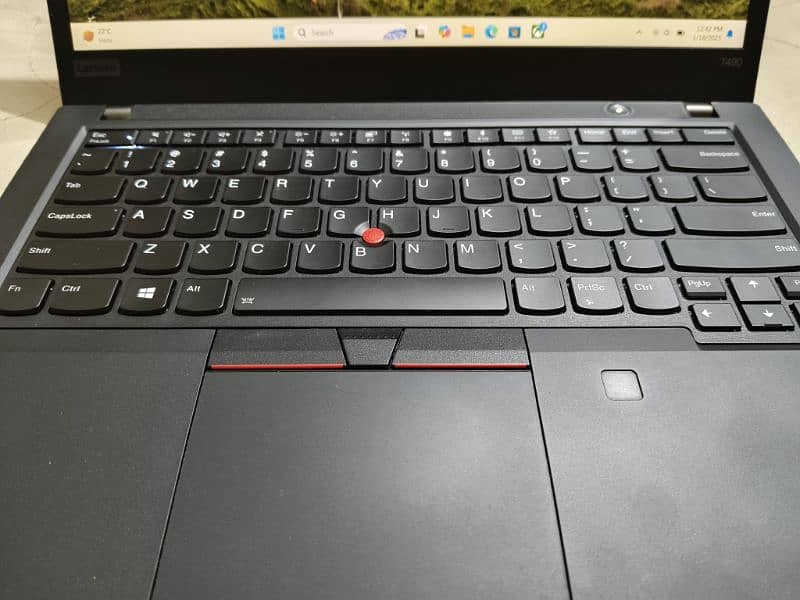 Lenovo Thinkpad T490 2