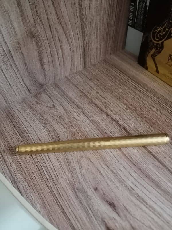 Chepard Gold Plated Pen 0