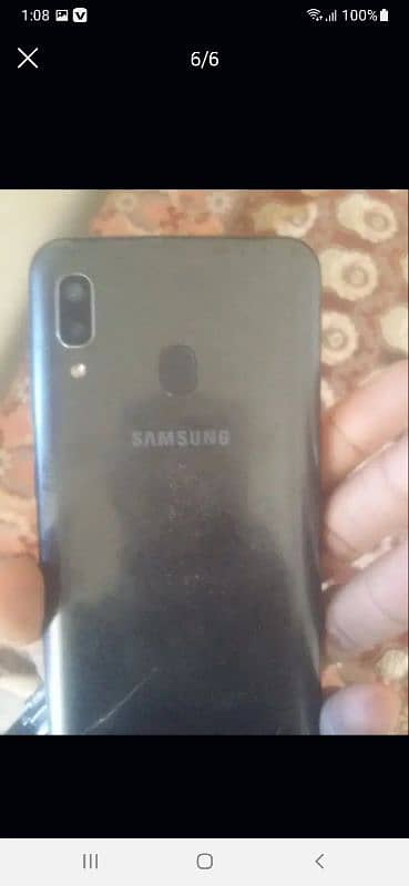 Samsung A20 3/32 me all ok phone ha urjant sale only 10000 4