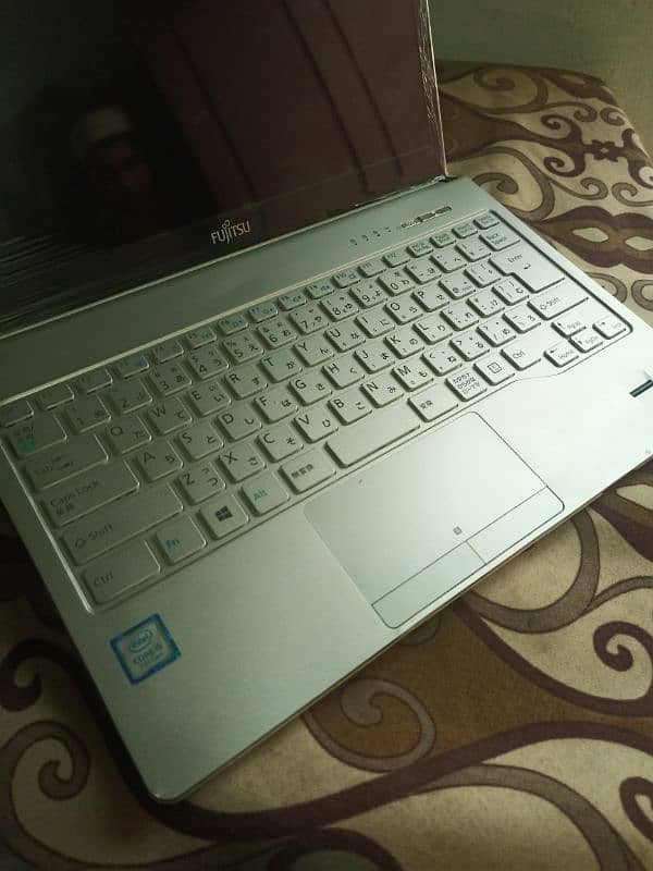 Fujitshu Laptop Core i5 7th Generation 5