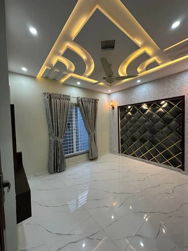 House for sale 600 gaz west open in gulshan block 6 20