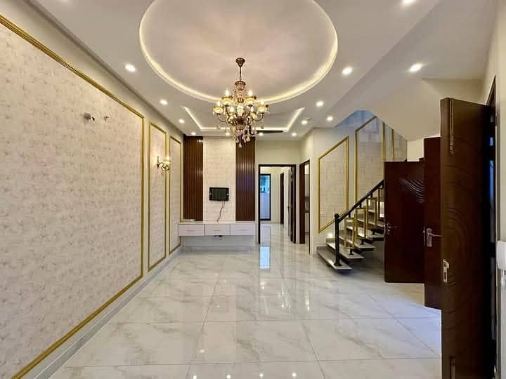 House for sale 600 gaz west open in gulshan block 6 30