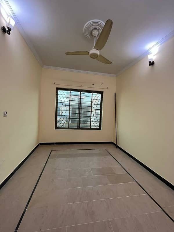 7 Marla Ground Portion for Rent in G-13 1