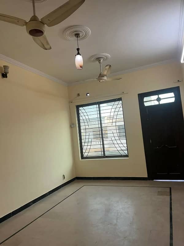 7 Marla Ground Portion for Rent in G-13 2