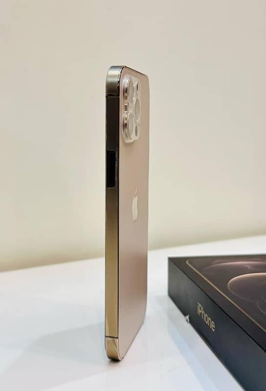 Iphone 12 Pro Max Gold 10/10 PTA Approved 4