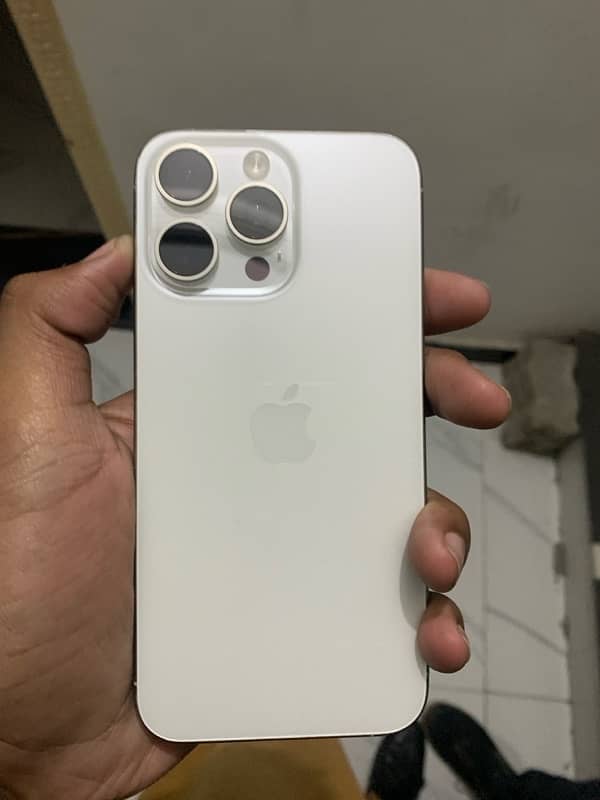 IPhone 15 pro max 0