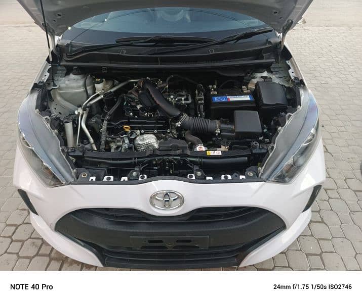 Toyota Yaris X push start 2023 model 9