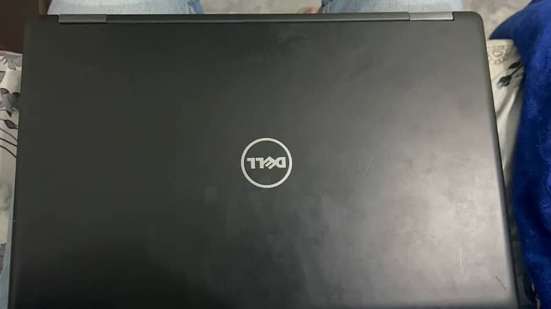 Dell laptop with all accessories with bag just 8 months used pubg 90 0