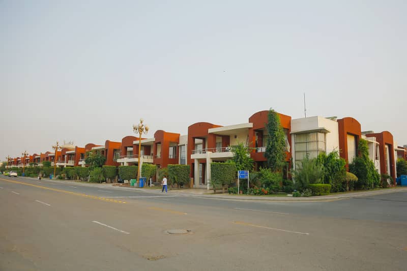 8 MARLA FACING PARK HOSUE FOR SALE IN BAHRIA TOWN LAHORE 7