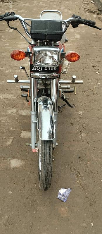 CD 125 bike 2100 kilo metar Chali hai. . . 03016804766 1