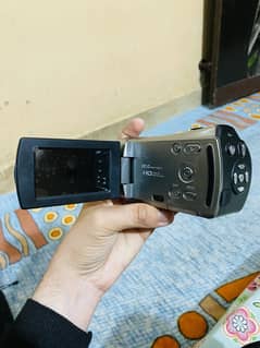 I'm selling my brand new digital vedio camera