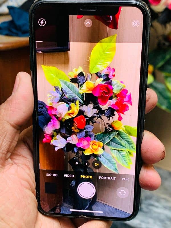 i phone 11 pro (64gb) non pta E sim time available 7