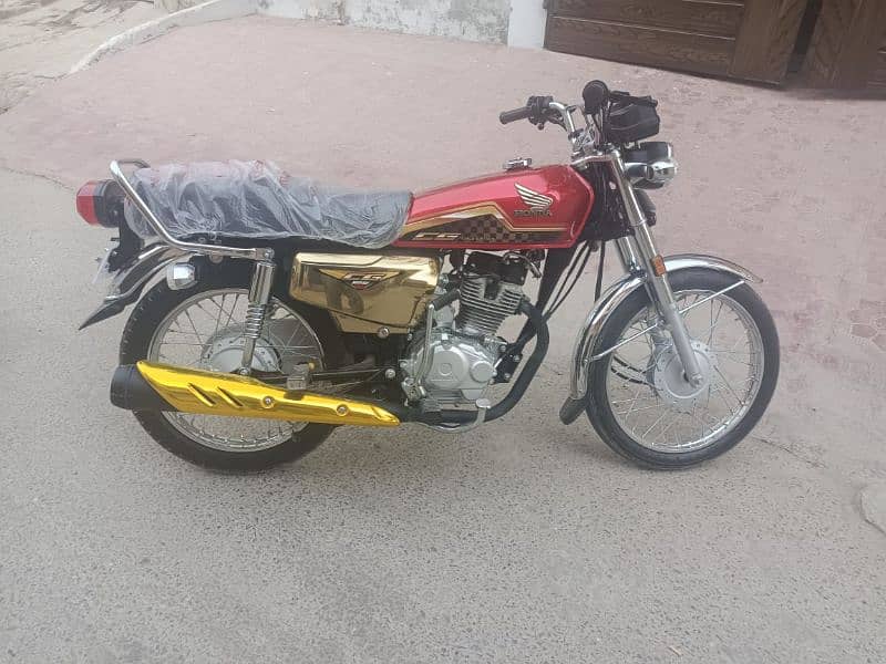 HONDA CG125s GOLD EDITION 1