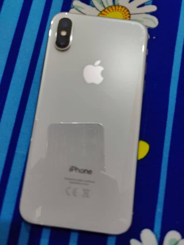 Iphone XS Color White Icloud 0