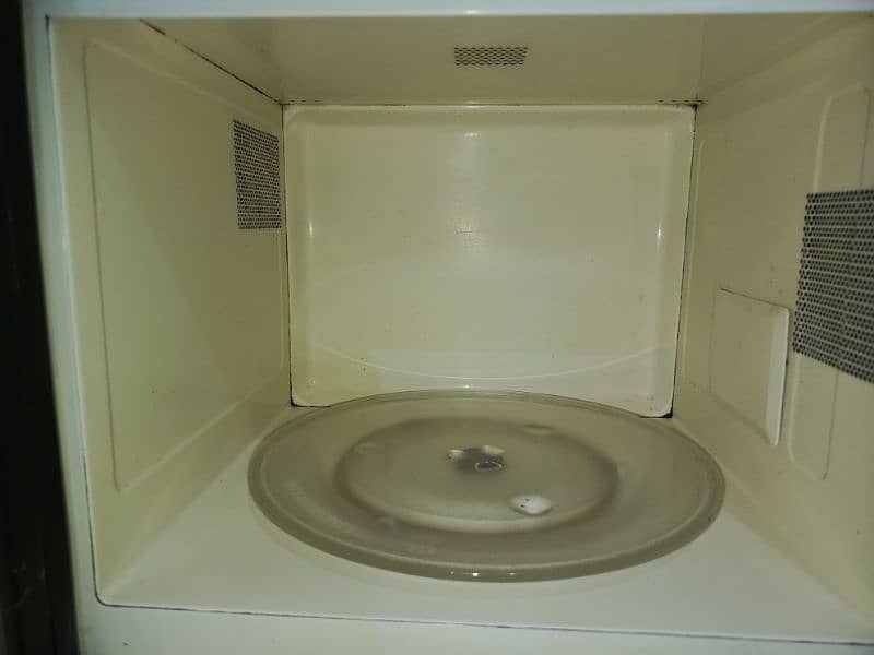 National Microwave 12