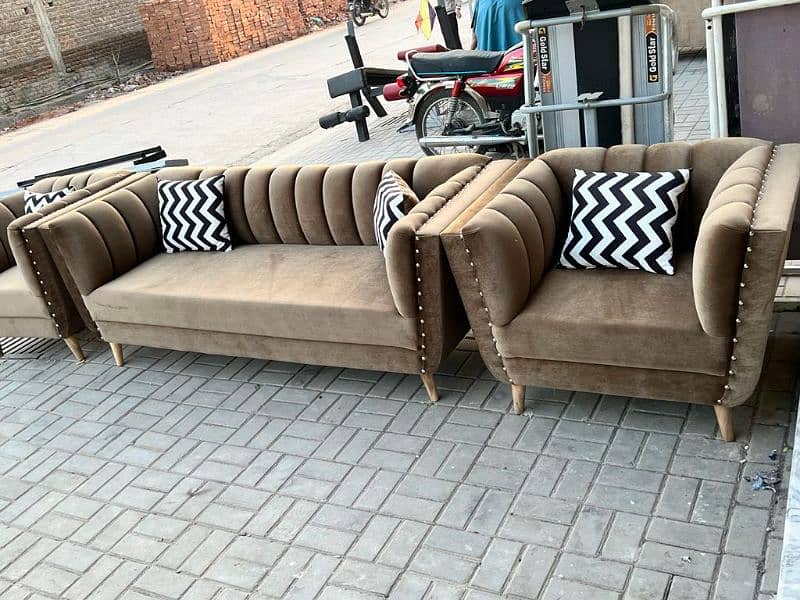 5 Seater Sofa Set Just like new 2