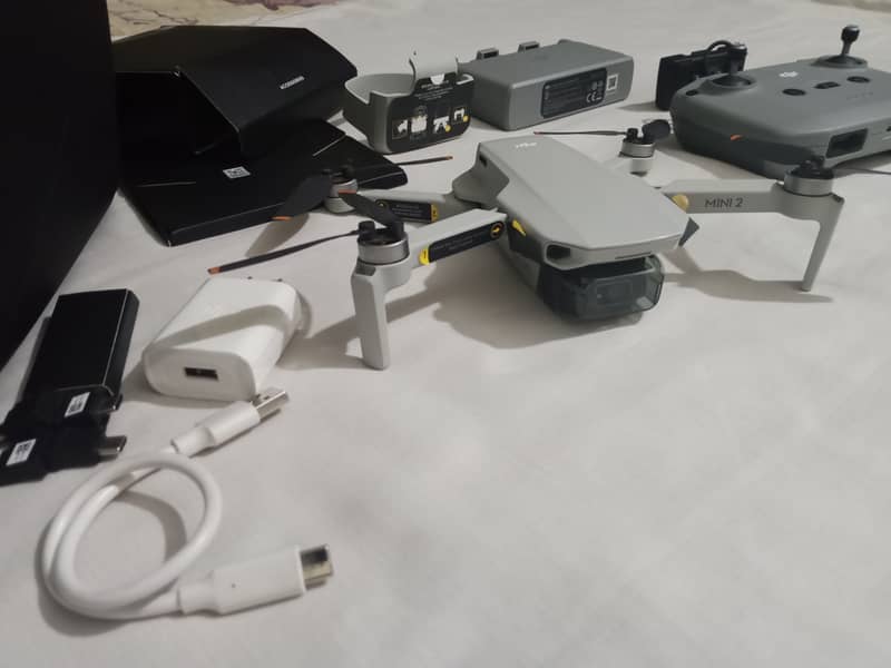 DJI mini 2 Drone 3