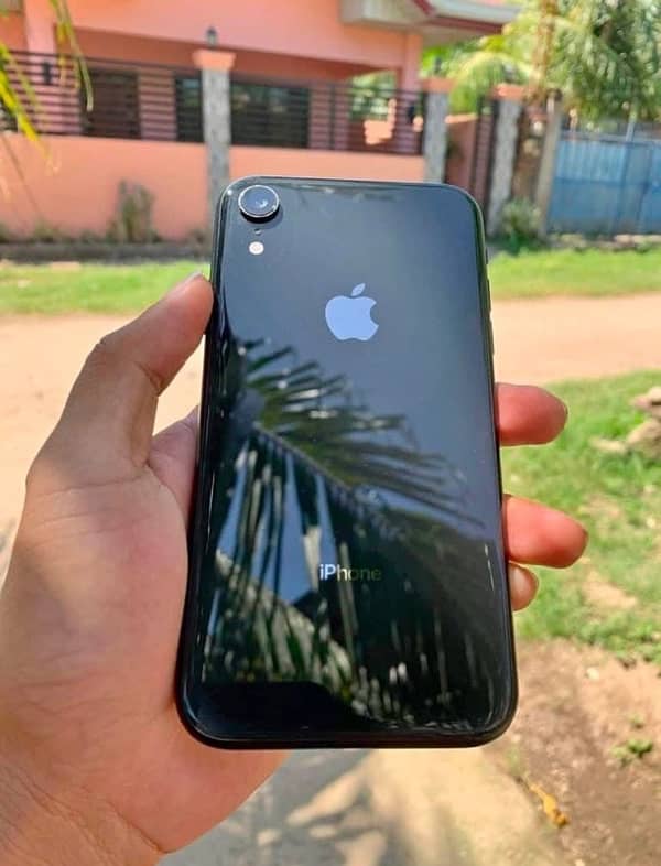 IPhone XR iCloud Locked 0