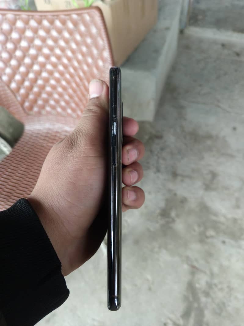 One Plus 7 Pro 4