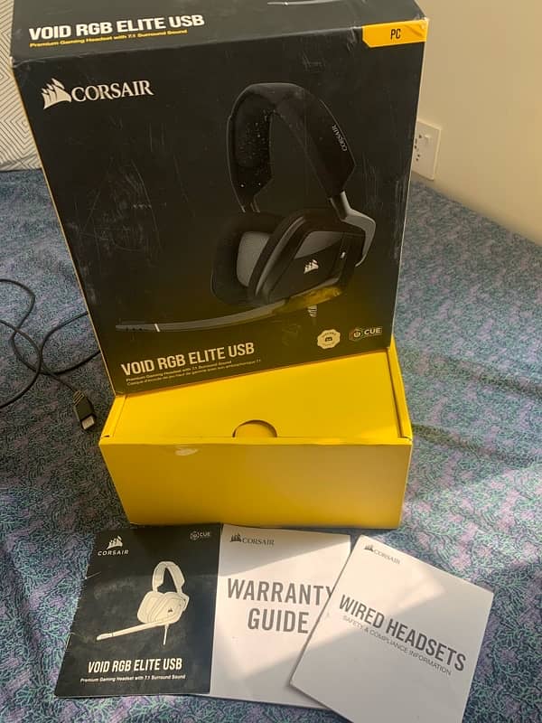 Corsair Void RGB Elite USB Headphones 7.1 Surround Sound 3