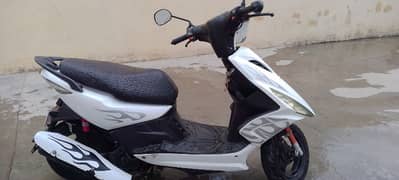 Scooty for sale kick start self-start both