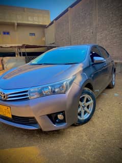 Toyota Corolla GLI 2015 grey colour