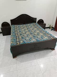 Double bed queen size for sale