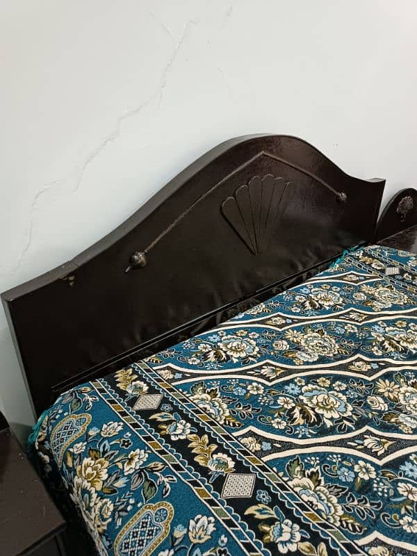 Double bed queen size for sale 1