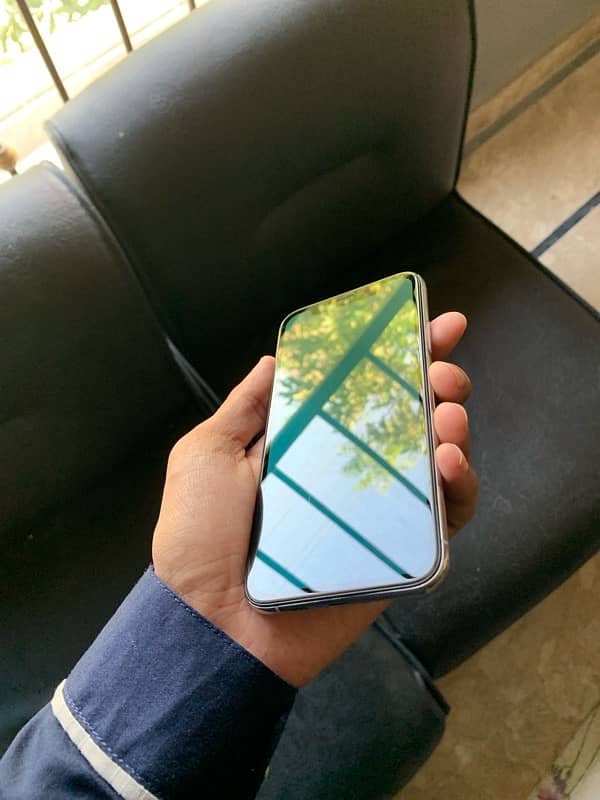 iphone xs pta approved 3