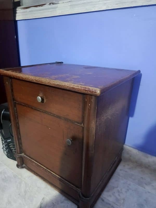 Cupboard and side tables 7