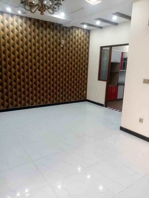 BRAND NEW HOUSE FAMILIES+ IT OFFICES FOR RENT IN JOHAR TOWN LAHORE 1