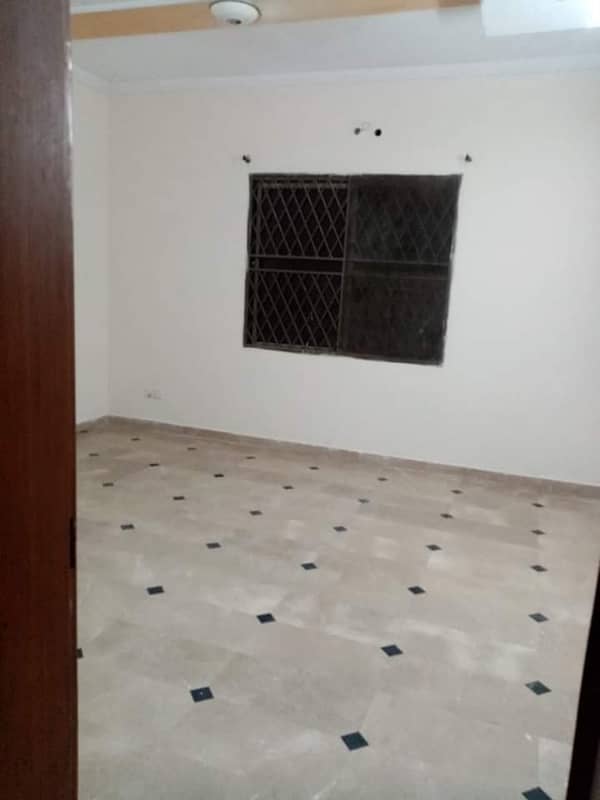 15 MARLA FIRST 2ND FLOOR PORTIONS FOR RENT IN JOHAR TOWN LAHORE 3