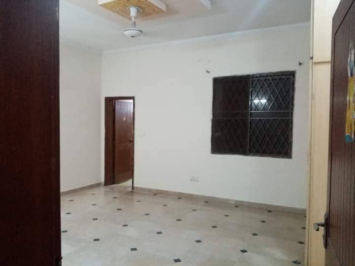 15 MARLA FIRST 2ND FLOOR PORTIONS FOR RENT IN JOHAR TOWN LAHORE 4